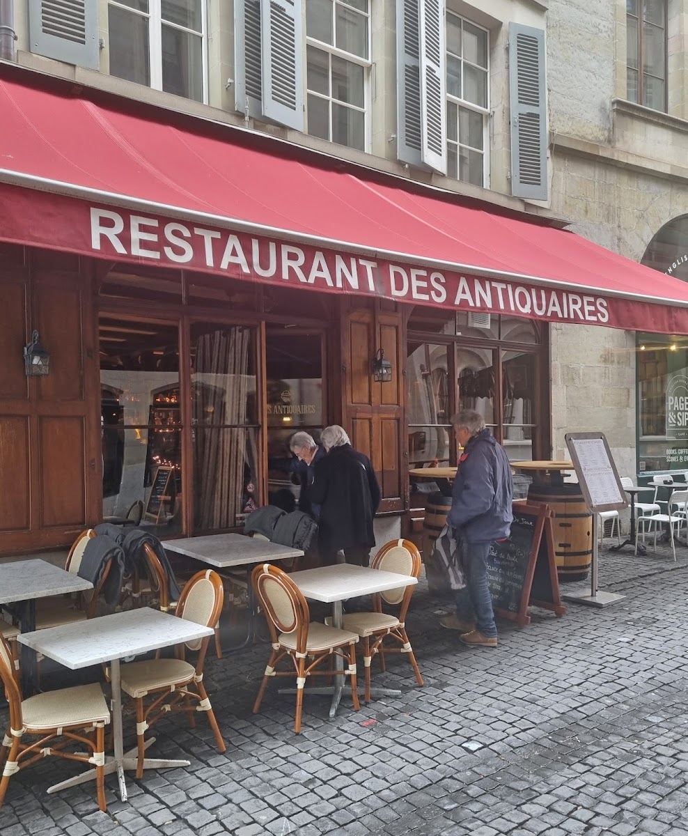 Les Antiquaires Photos 2